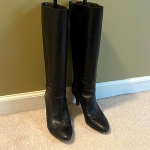 Banana Republic Black leather heeled boots. Size 7.